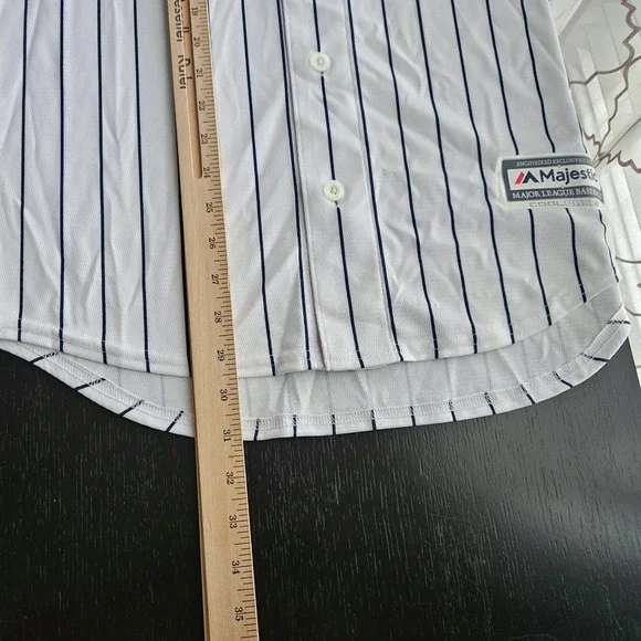 Majestic New York Yankees Miguel Andujar 41 Pinstripe Baseball Jersey Mens Small - Picture 9 of 9